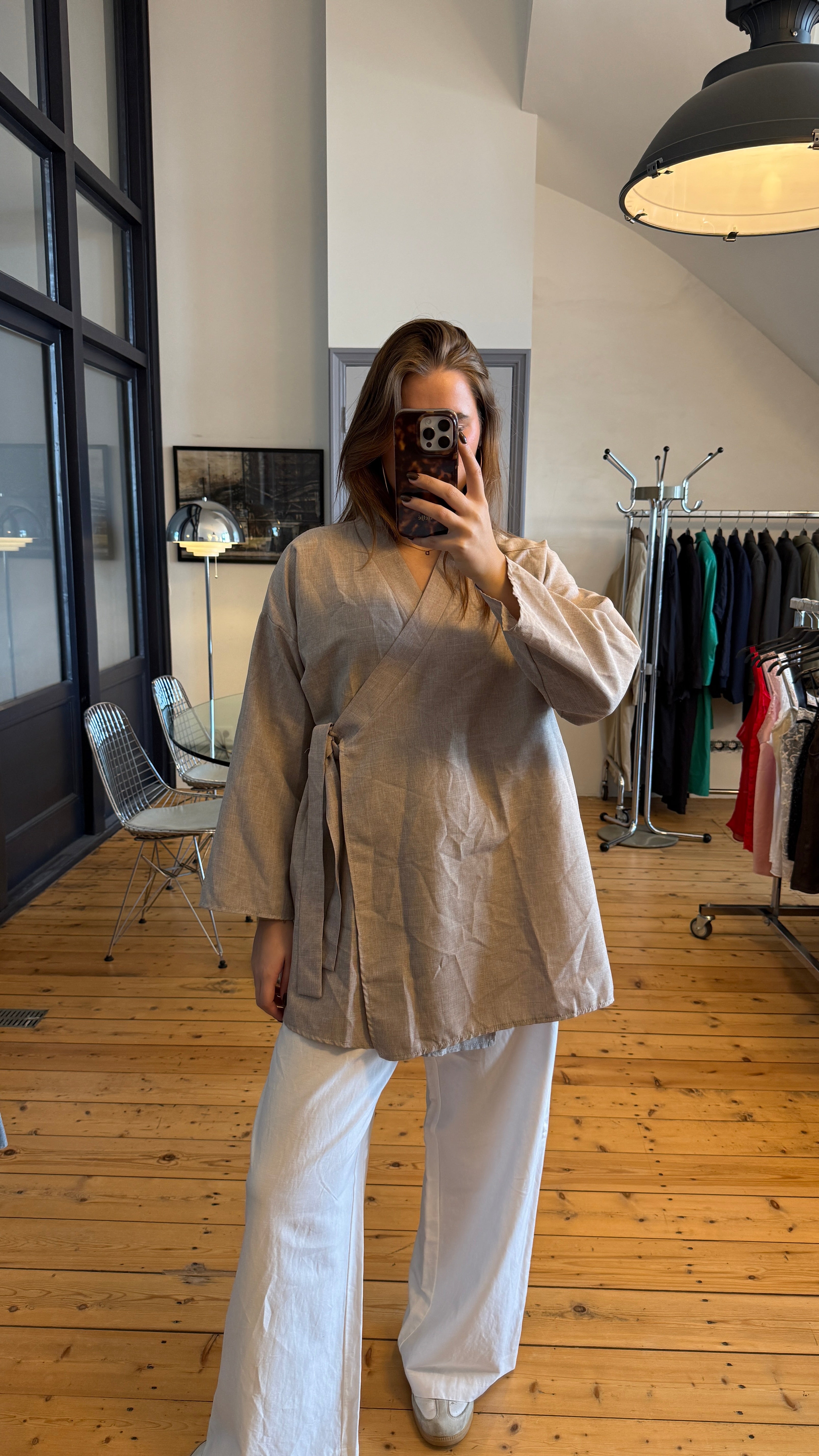 BLOUSE