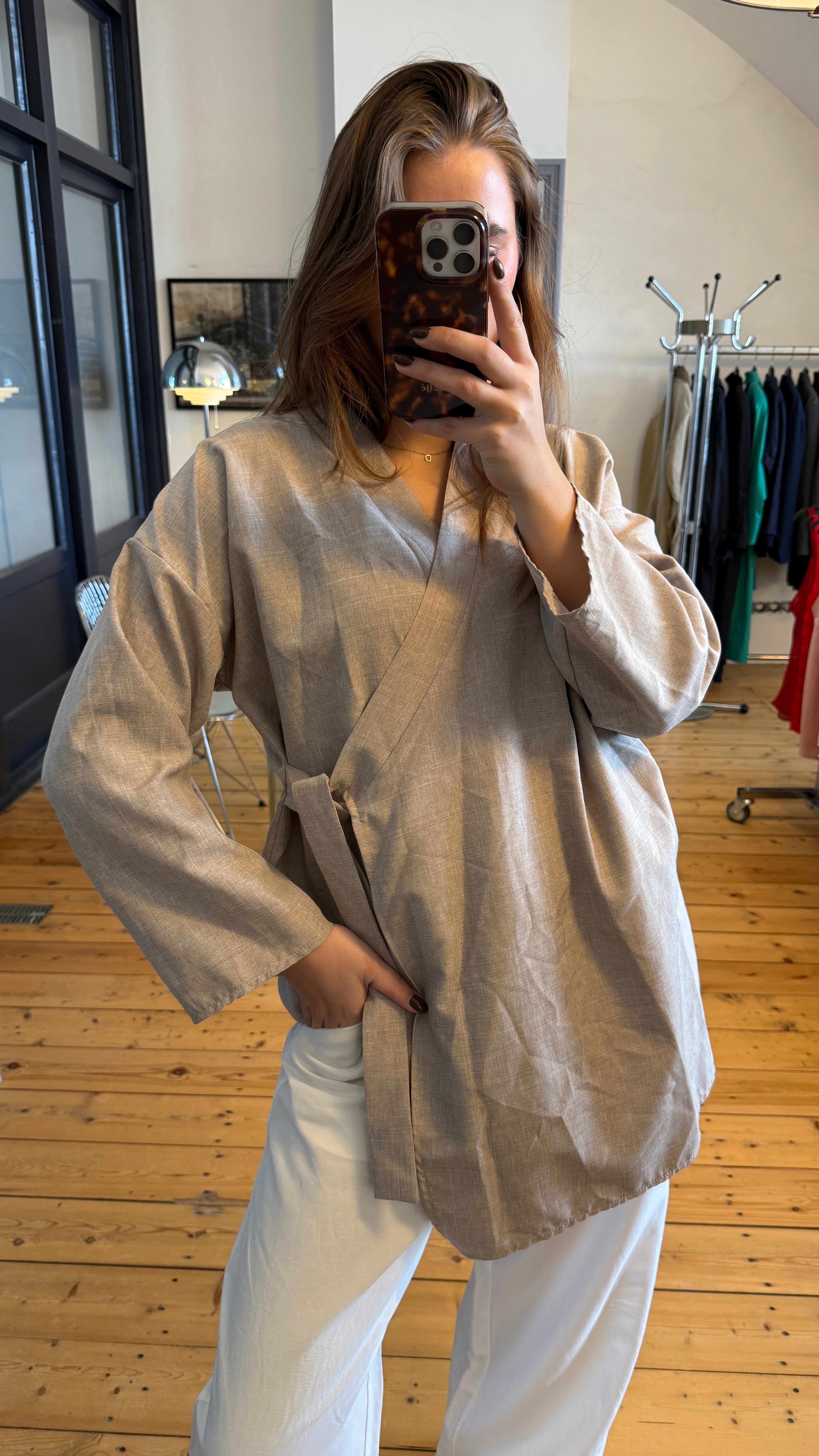BLOUSE