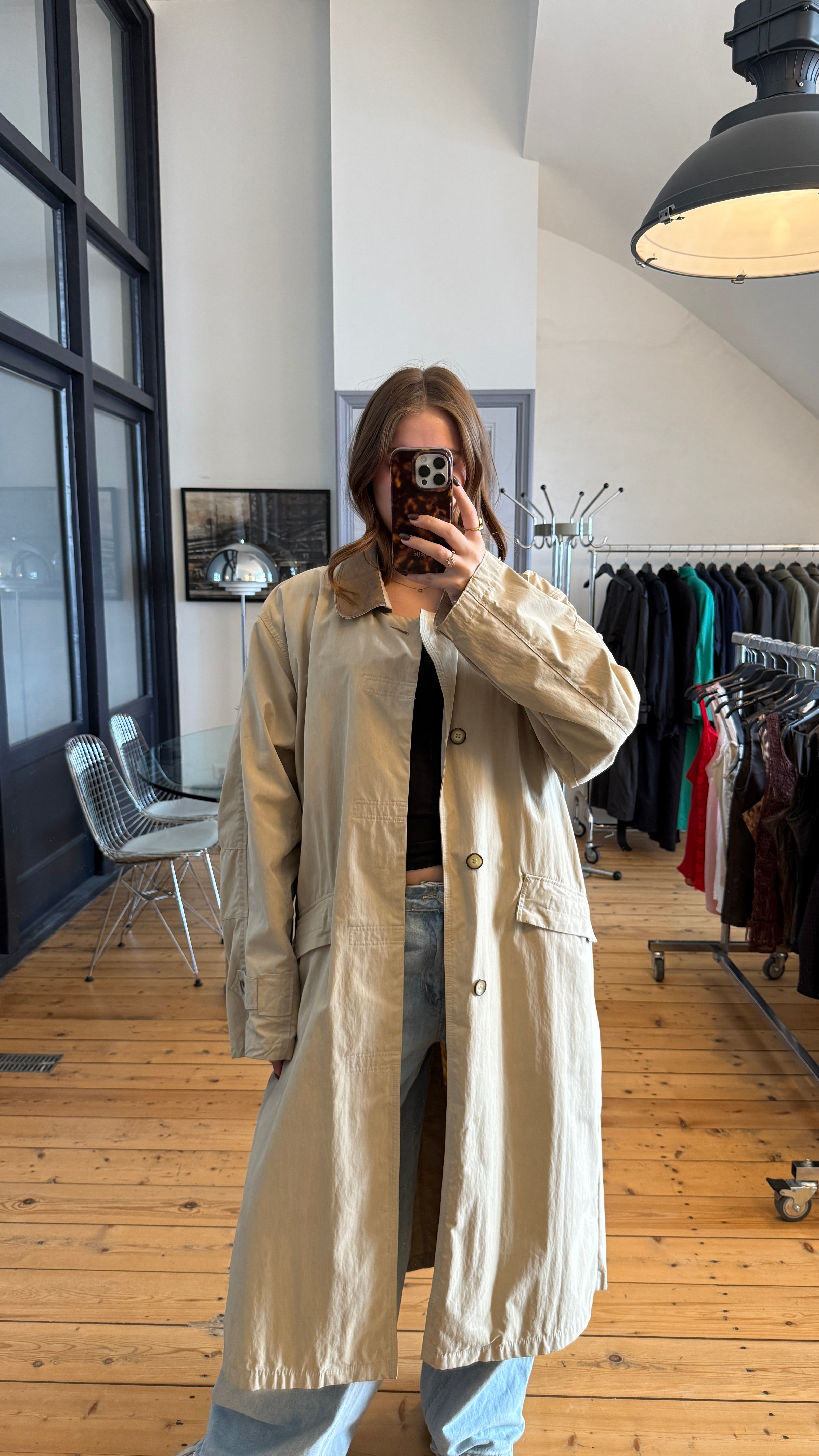 TRENCHCOAT
