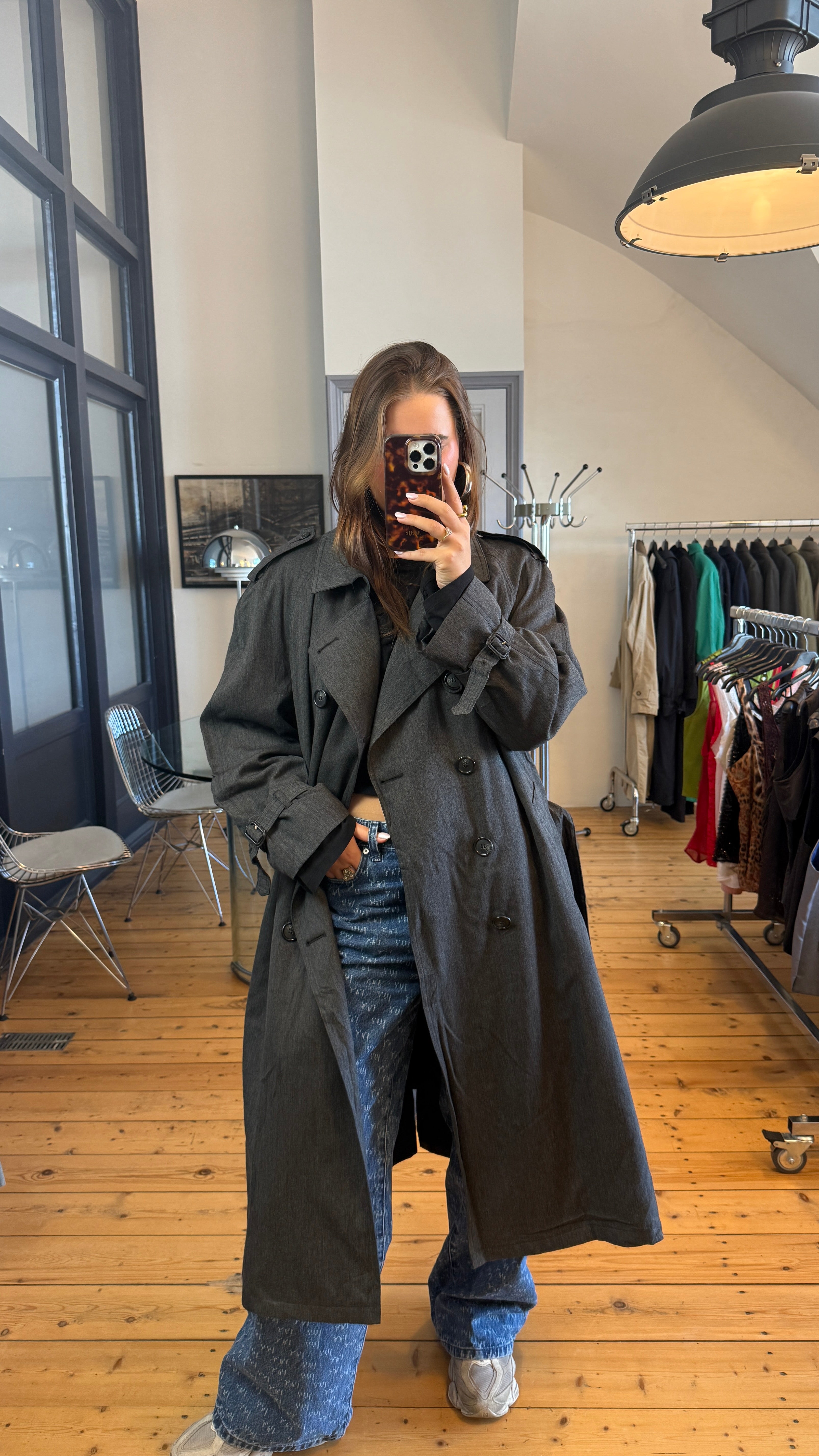 TRENCHCOAT