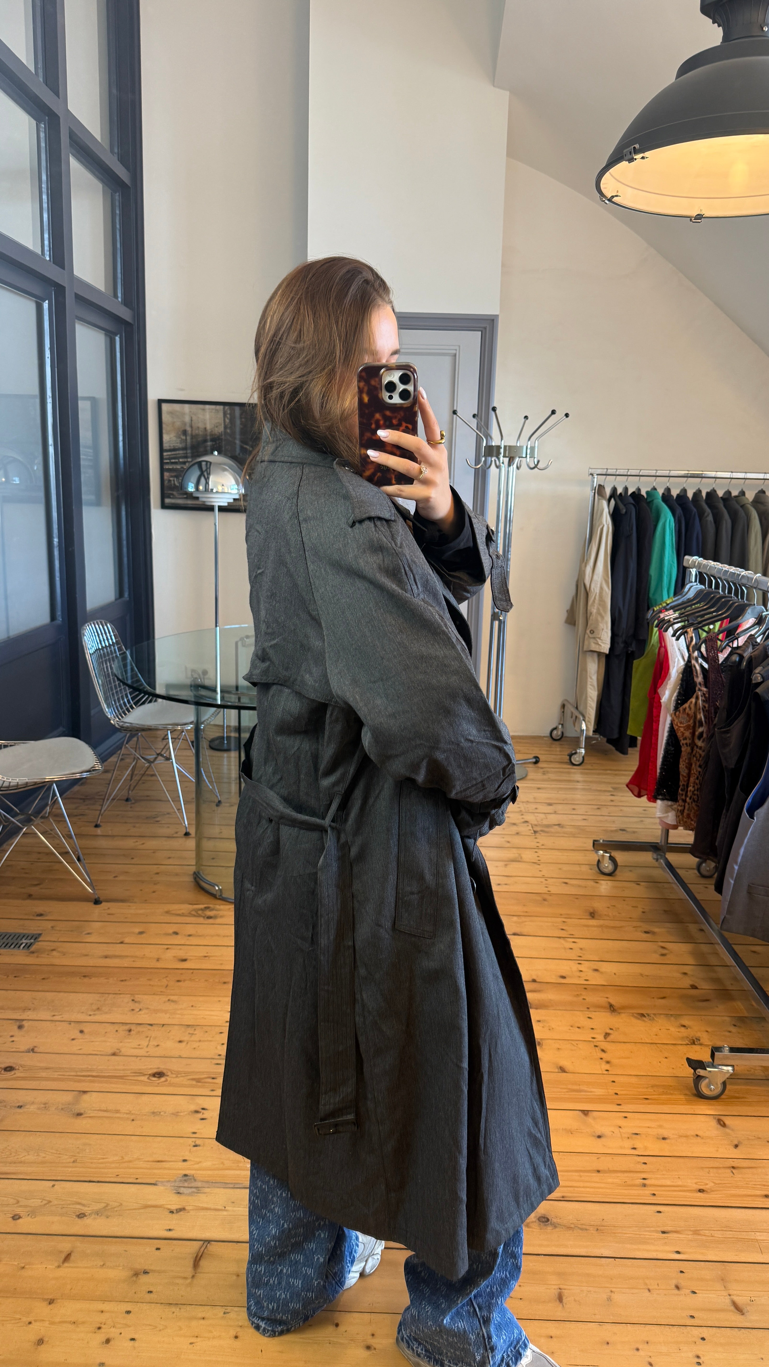TRENCHCOAT
