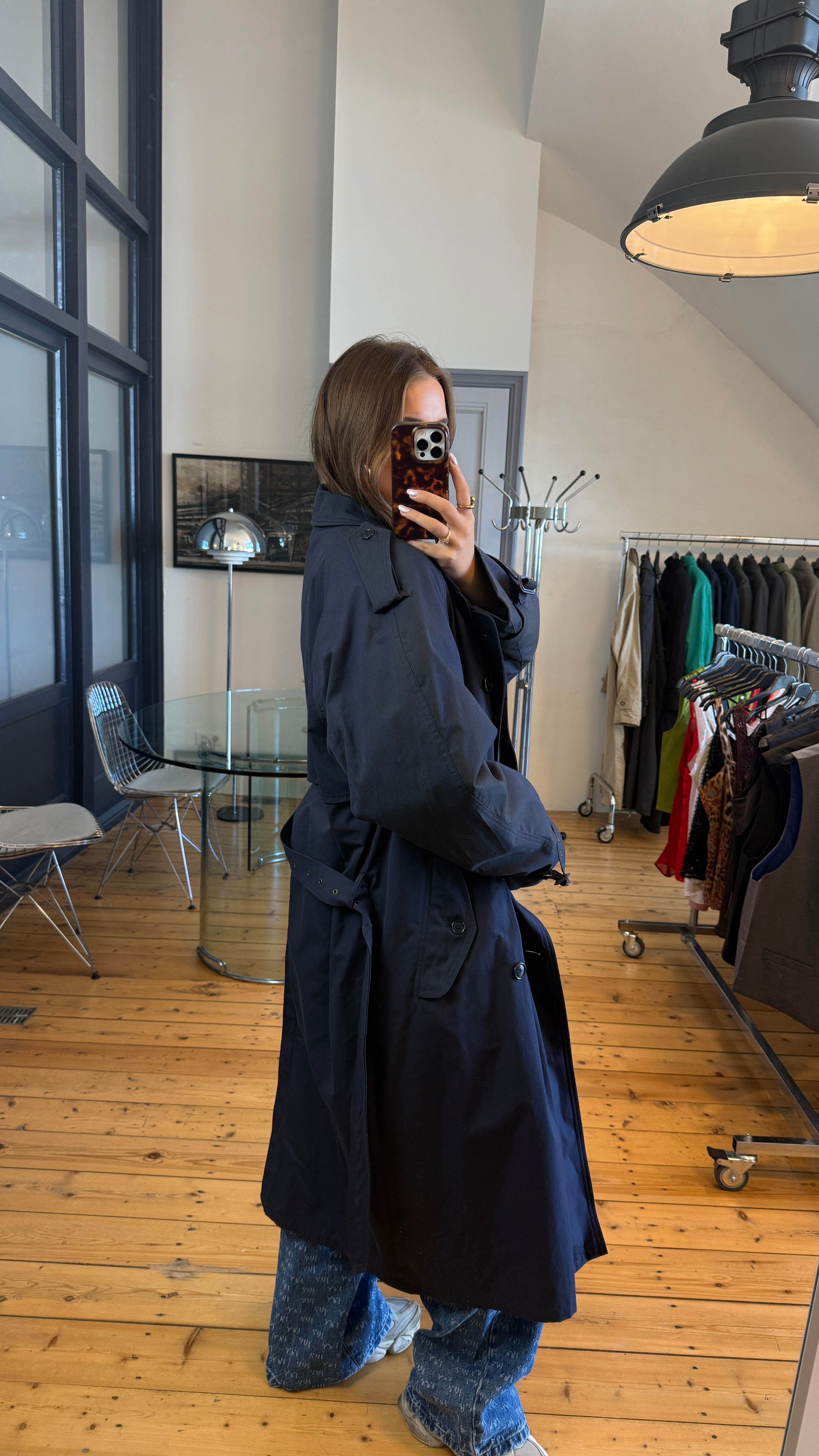 TRENCHCOAT