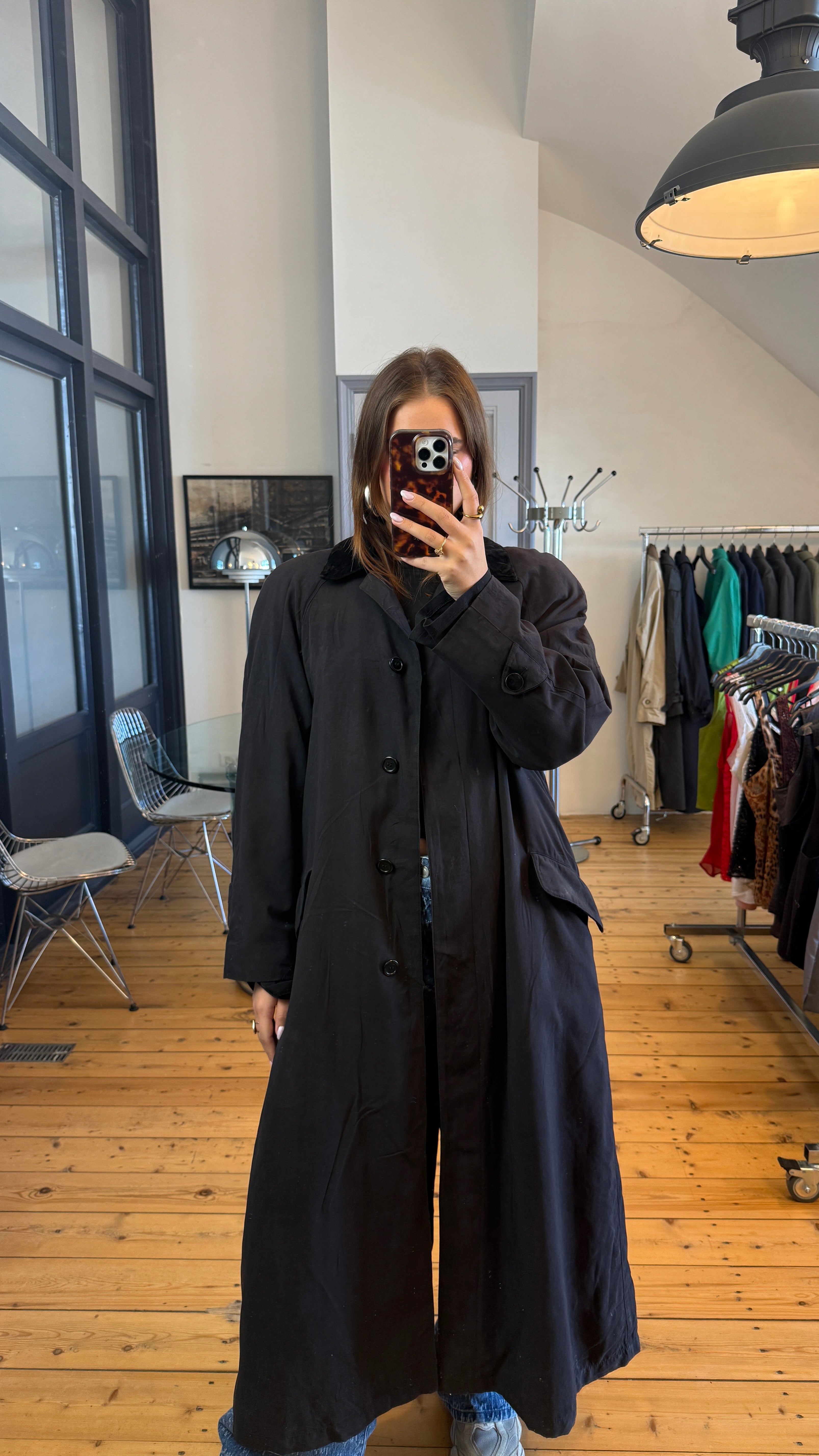 TRENCHCOAT