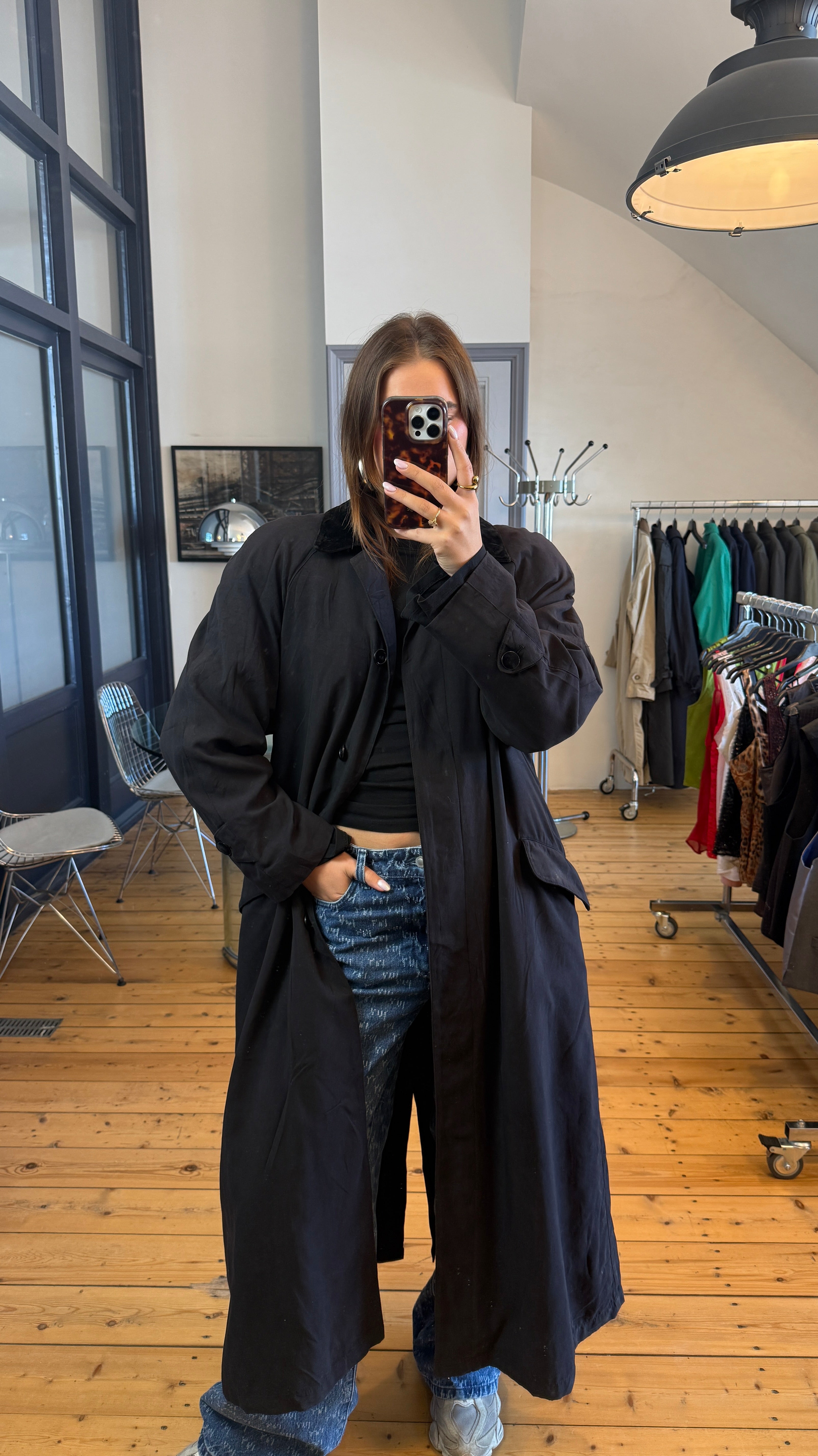TRENCHCOAT