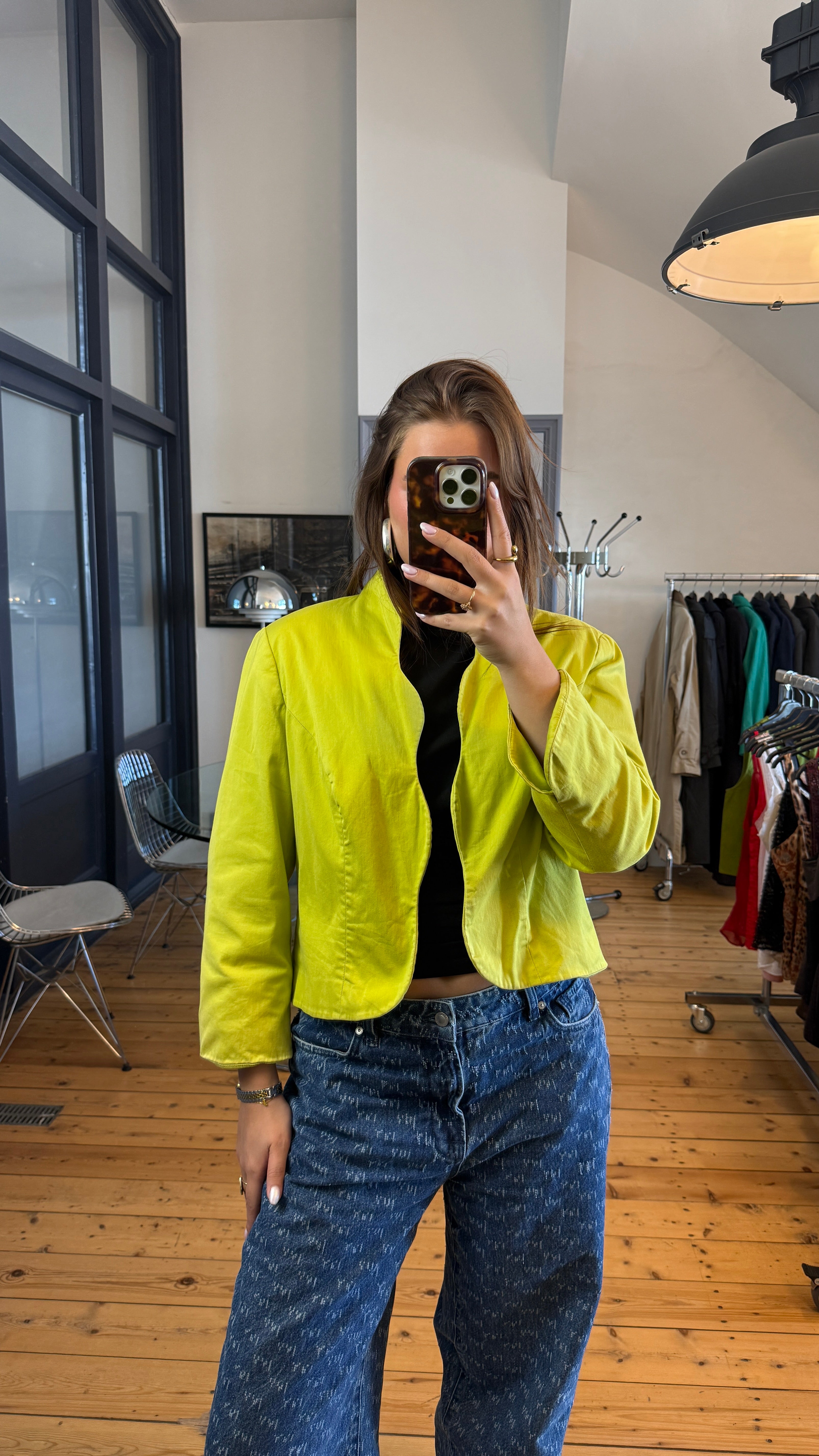 JACKET