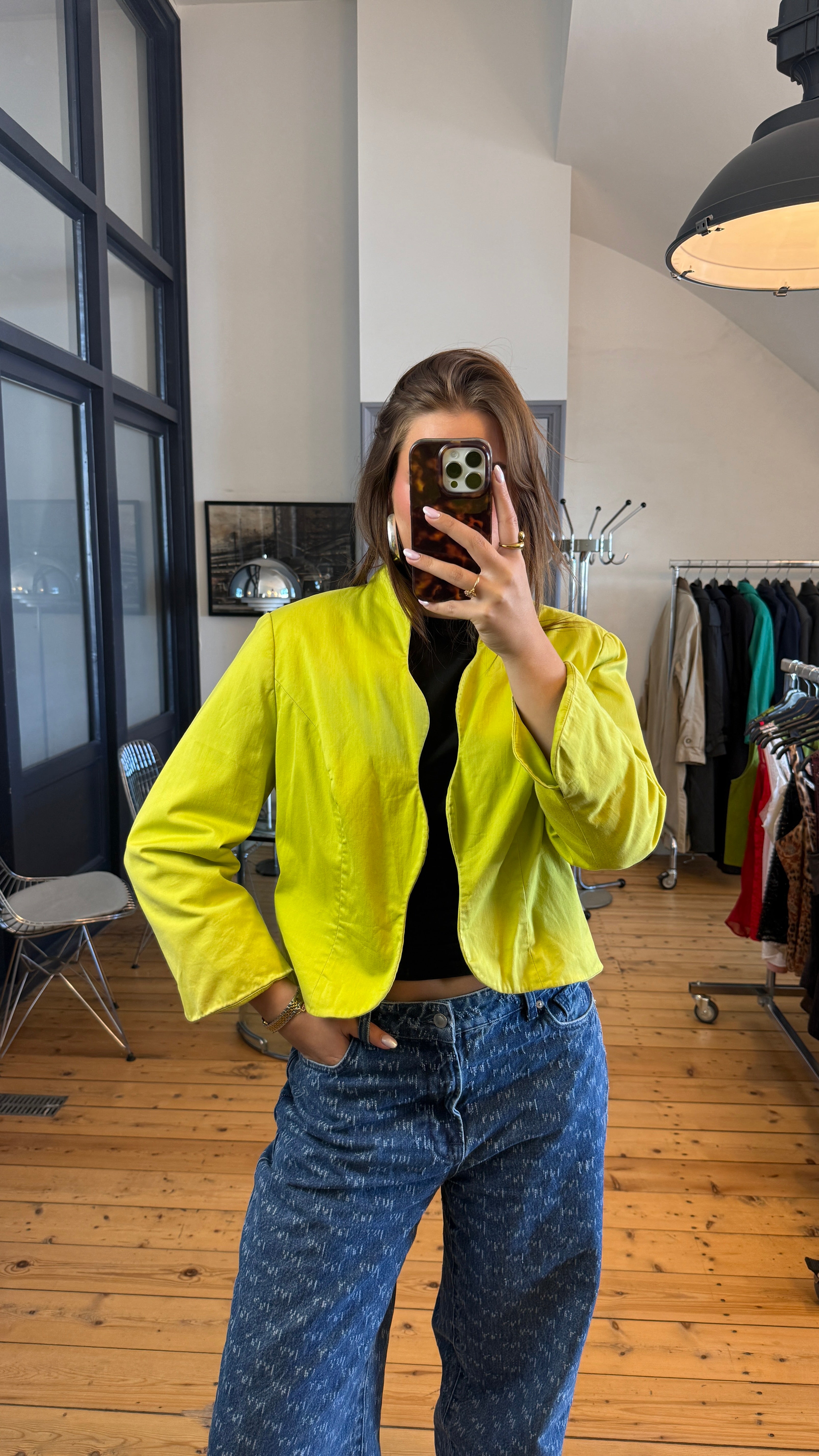 JACKET