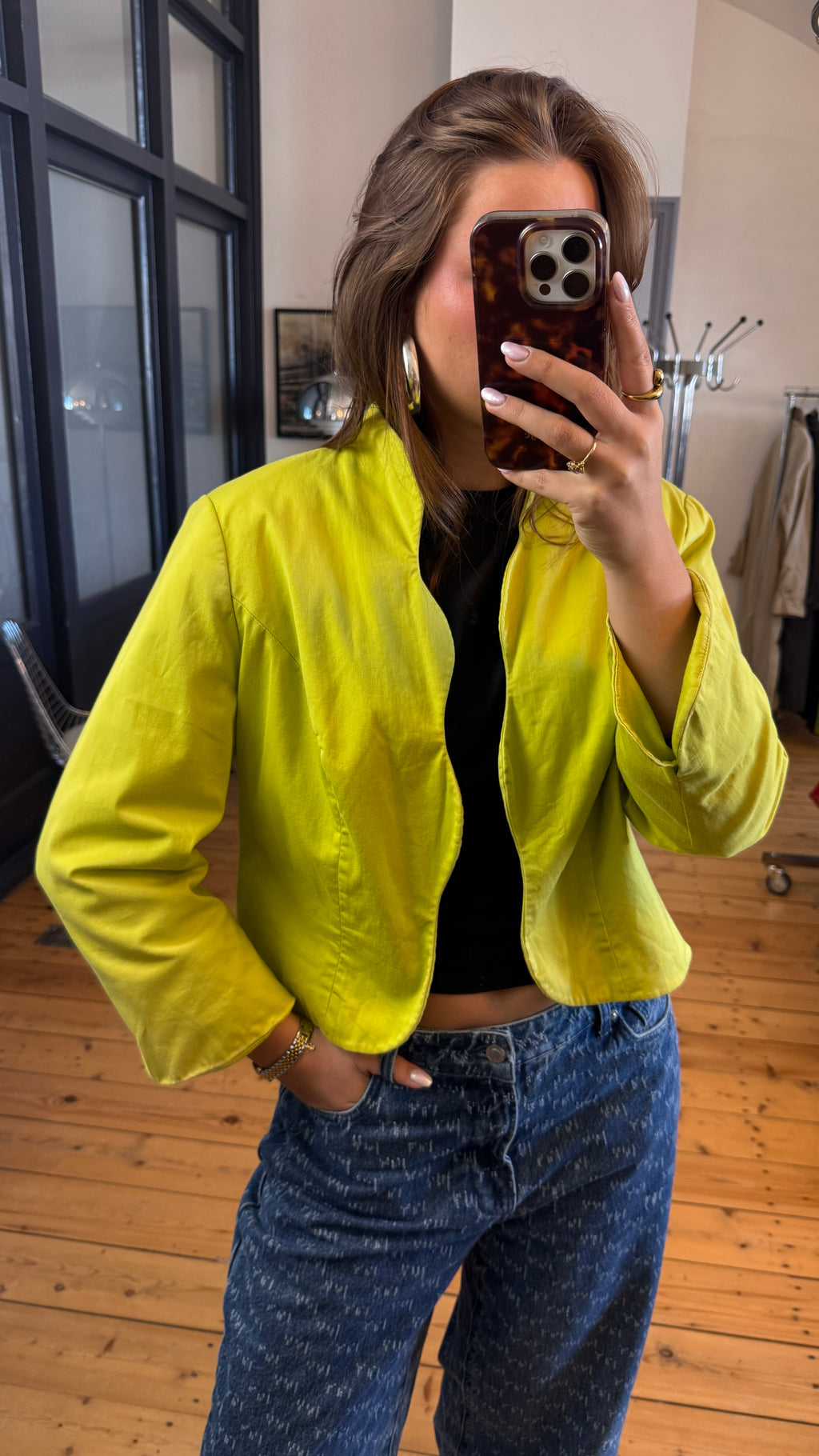 JACKET