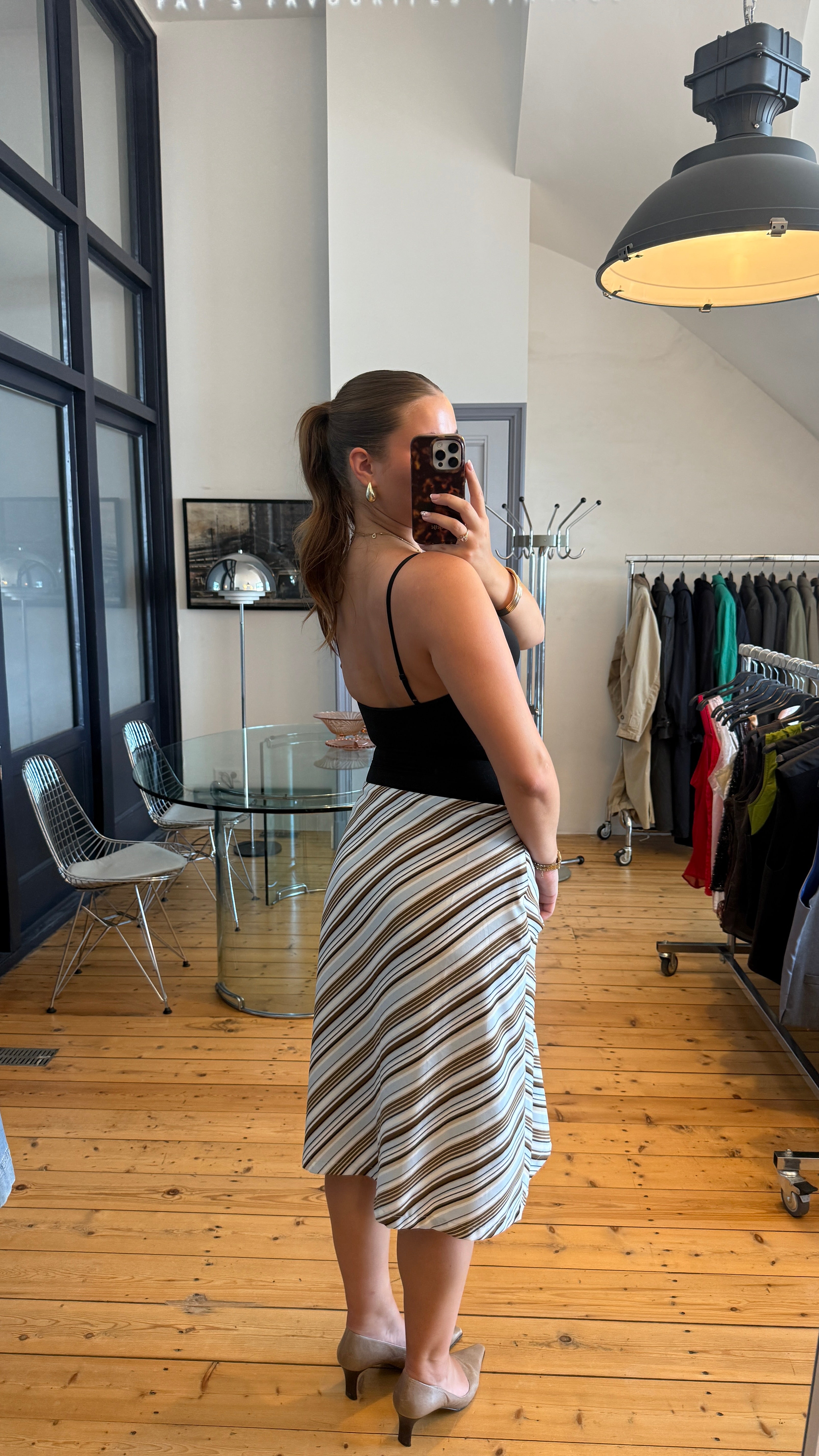 MIDI SKIRT