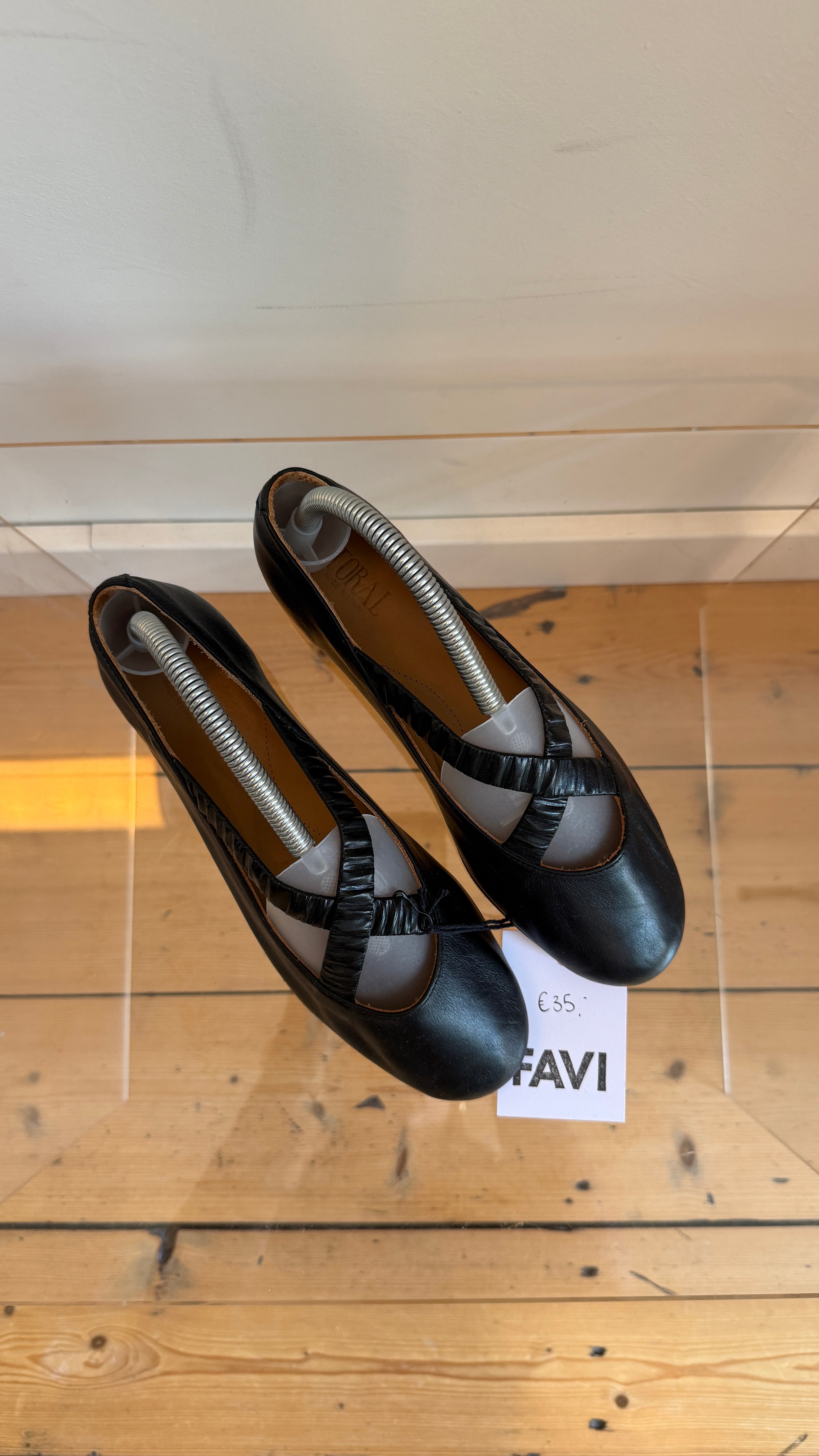 BALLET FLATS