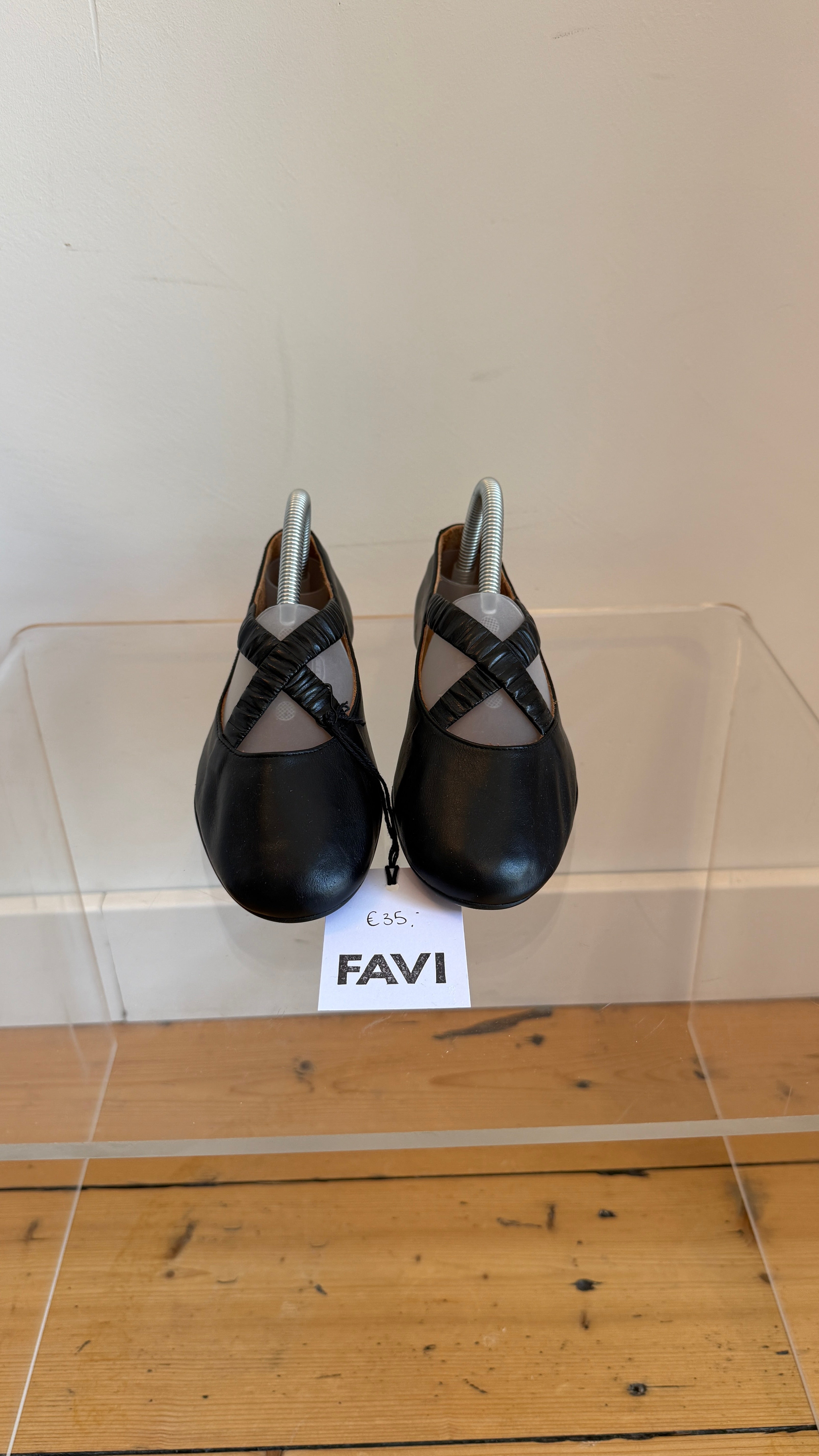 BALLET FLATS