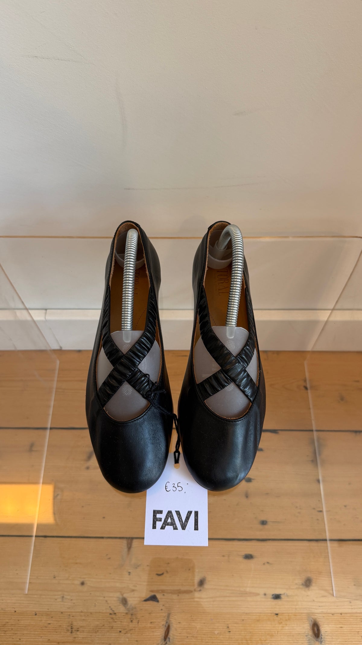 BALLET FLATS