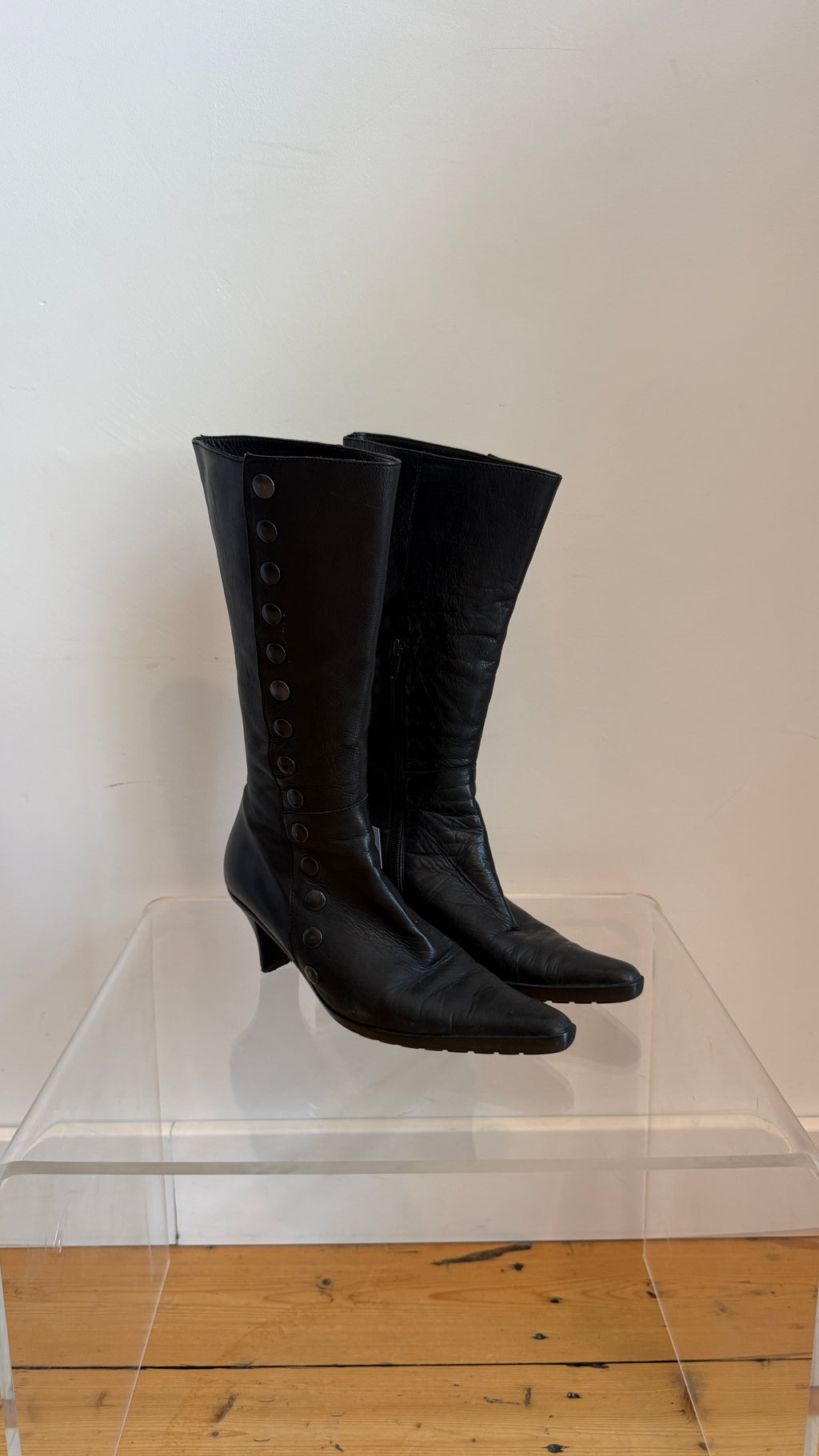 HEELED BOOTS
